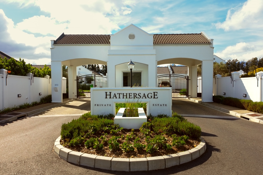 3 Bedroom Property for Sale in Roundhay Western Cape